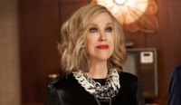 Causa da morte da atriz Catherine O'Hara é revelada; entenda