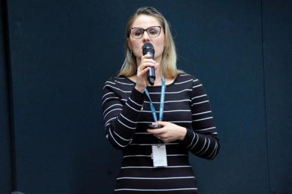 Francieli Fontana Sutile Tardetti Fantinato durante audiência pública