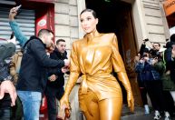 Kim Kardashian é oficialmente bilionária, diz revista Forbes