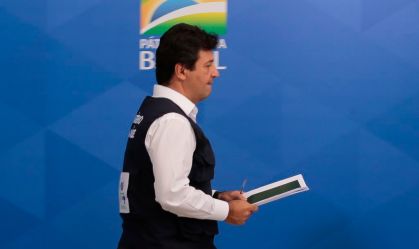 Bolsonaro demite Mandetta e Nelson Teich é o novo ministro da Saúde
