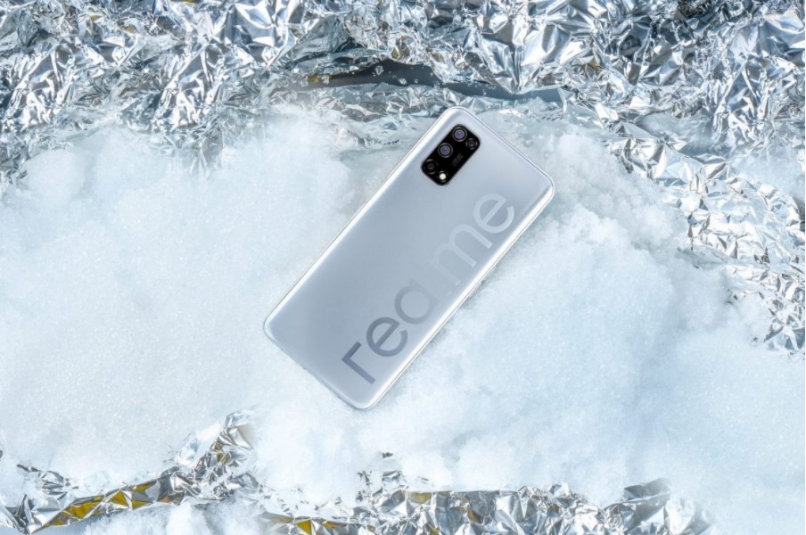 Chinesa lança Realme 7 5G, celular compatível com redes 5G mais