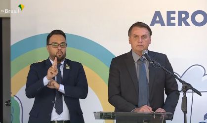 Política do 'fecha tudo' empobrece o Brasil, diz Bolsonaro