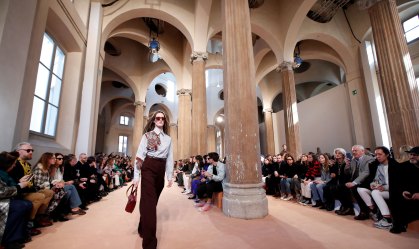 Líderes italianos da moda fazem apelo por suavização de restrições à indústria