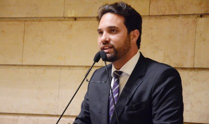 Grupo da Câmara do Rio não espera Comissão de Ética e tenta afastar Jairinho