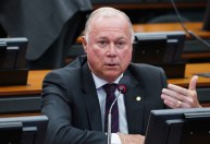 À CNN, relator diz que apontará caminhos para "equilibrar" fim da 6x1