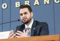 Filipe Martins troca advogado após STF aceitar denúncia por plano de golpe