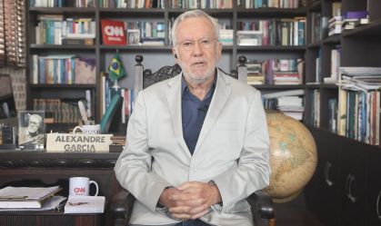 Alexandre Garcia: Para missa não pode aglomerar, mas para CPI da Covid-19 pode