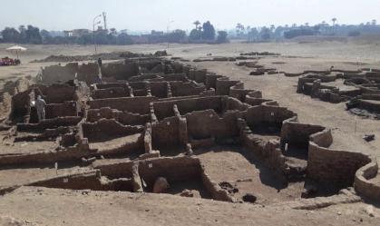 Arqueólogos descobriram grande cidade faraônica escondida por séculos no Egito
