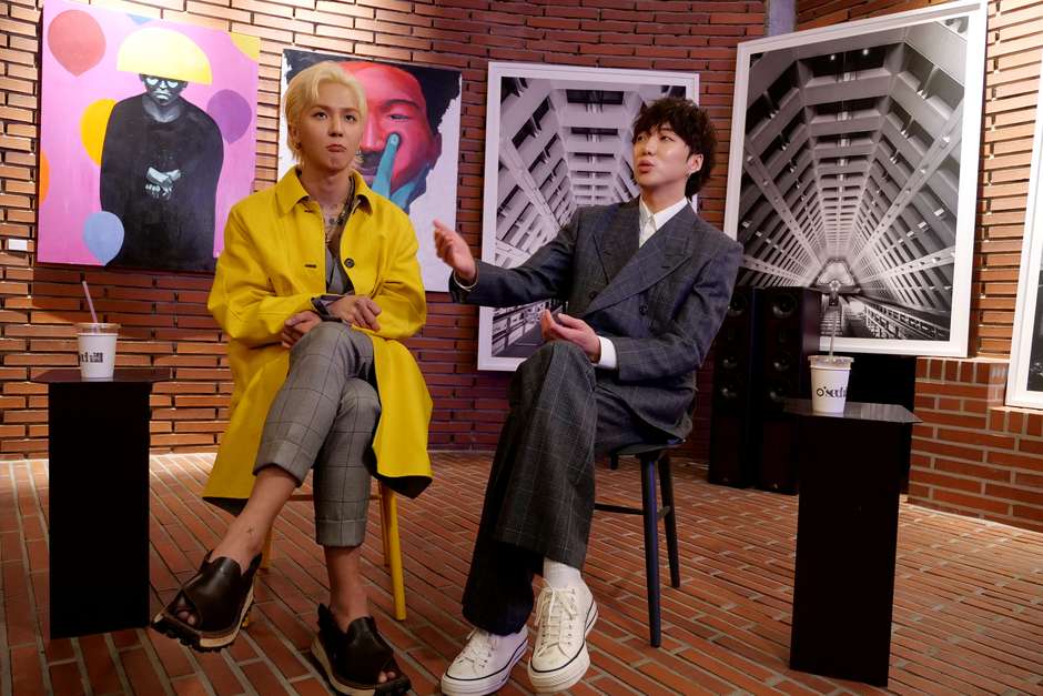 Astros de K-pop Song Min-ho e Kang Seung-yoon