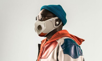 Rapper will.i.am está vendendo 'máscara inteligente' por R$ 1.697