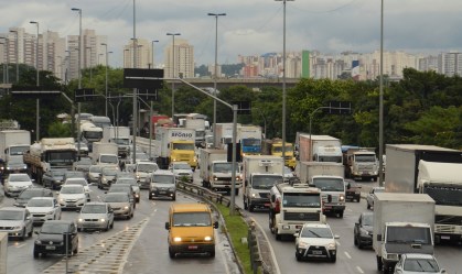 Rodízio de veículos retorna nesta segunda-feira (13) em São Paulo