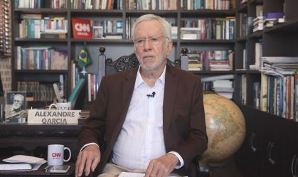 Garcia: CPI da Covid-19 contraria independência e harmonia de Poderes