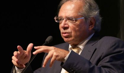 Guedes encaminhará a Teich lista de 81 imóveis para hospitais de campanha