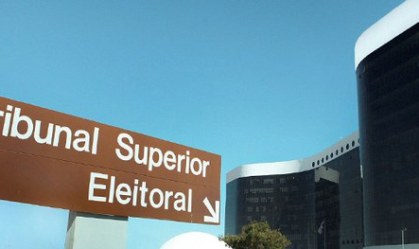 Eleitores poderão regularizar título online; prazo termina em maio