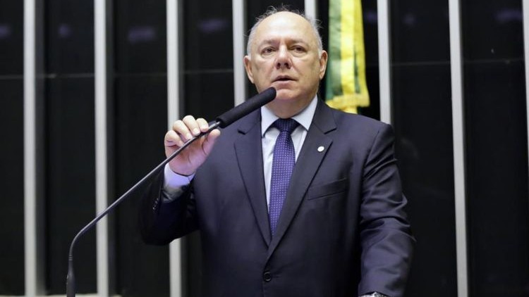 Deputado Schiavinato (PP-PR) morreu nesta terça-feira (13) de Covid-19
