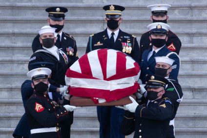 Homenagem à policial morto em ataque no Capitólio, EUA