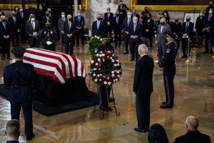 Homenagem à policial morto em ataque no Capitólio, EUA