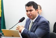 Senador quer que CPMI peça para governo informar presentes recebidos por antecessores de Bolsonaro