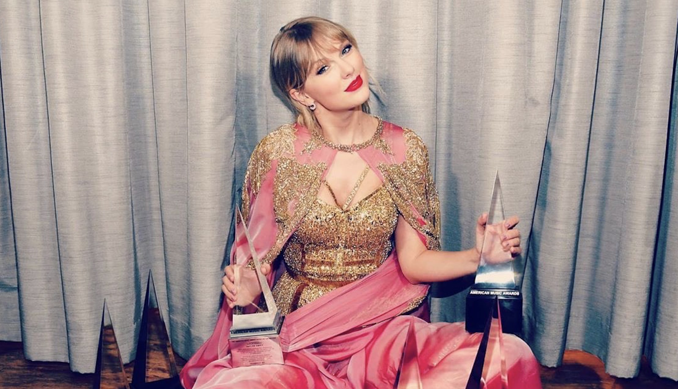 A premiada cantora Taylor Swift só volta a se apresentar em 2021