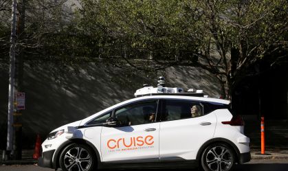 Investigação sobre táxis-robôs da GM é encerrada por órgão regulador