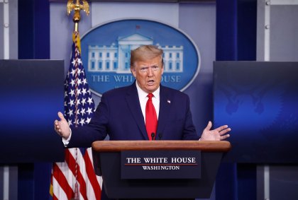 O presidente dos EUA, Donald Trump, atacou governadores americanos