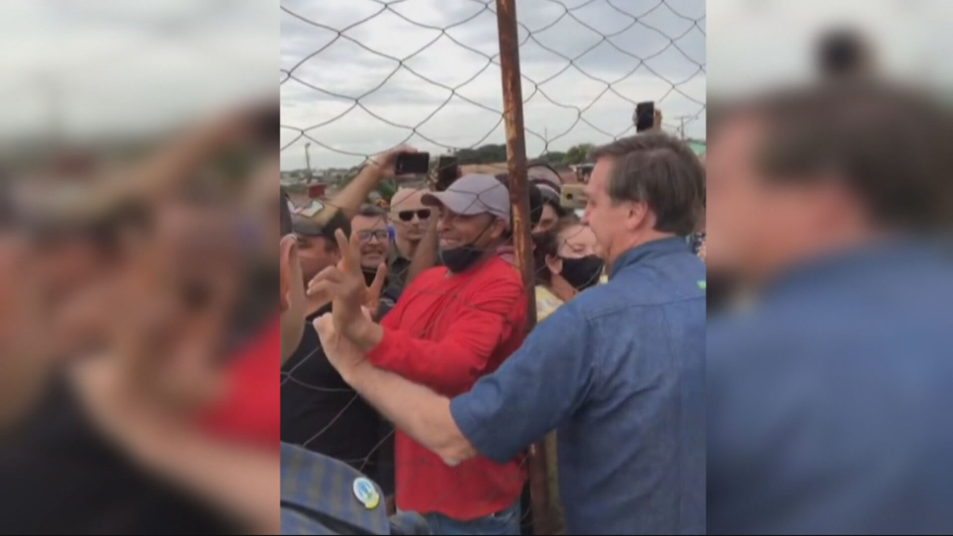 Jair Bolsonaro encontra apoiadores em Goianápolis, no interior de Goiás