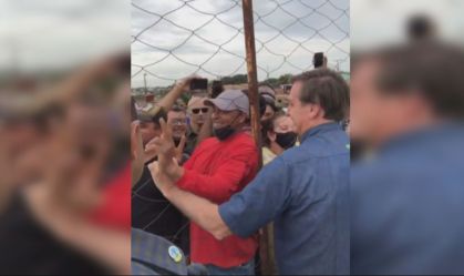 Com Pazuello e Braga Netto, Bolsonaro encontra apoiadores no interior de Goiás