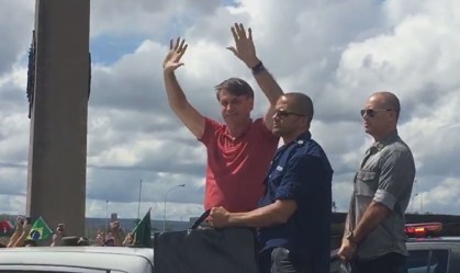 Análise: Bolsonaro tenta dar freio de arrumação nas declarações do ato