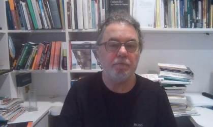 Questão é entender se Bolsonaro extrapolou no decreto de armas, diz jurista