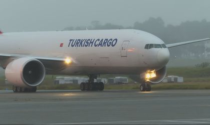 Insumos para produção de 5 milhões de doses da Coronavac chegam a São Paulo