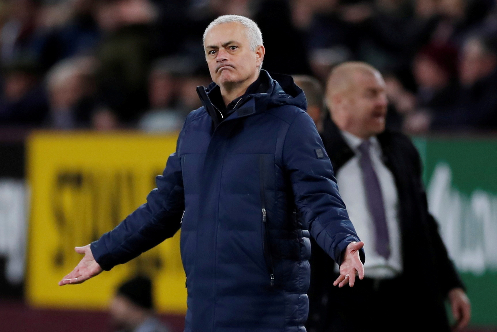 José Mourinho em jogo do Tottenham  contra o Burnley, pelo Campeonato Inglês