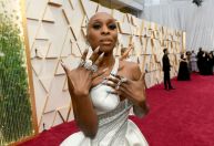 "Wicked": Cynthia Erivo diz que fãs podem cantar junto no cinema