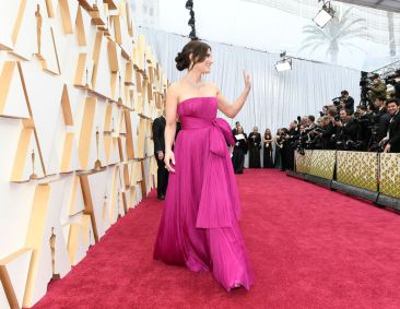 Tapete vermelho "minúsculo" do Oscar deve marcar o retorno da moda às  premiações | CNN Brasil