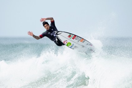 Gabriel Medina na disputa da etapa de Narrabeen, na Austrália