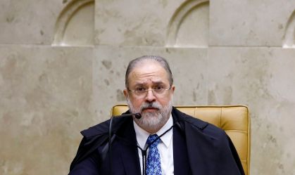 PSOL quer que Augusto Aras investigue interferência de Bolsonaro na PF