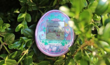 Tamagotchi dos anos 90 está de volta e, desta vez, com uma câmera para selfies
