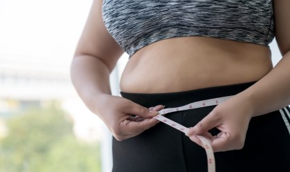 Barriga saliente pode ser um sinal de problemas de saúde