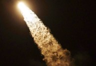 Foguete explode na fábrica da SpaceX durante teste
