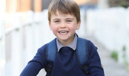 O príncipe Louis completa 3 anos nesta sexta-feira (23)
