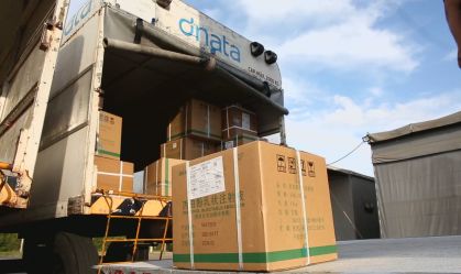 Hospitais receberem kit intubação com rótulos em mandarim 