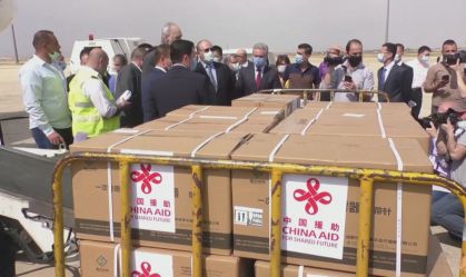 Síria recebe 150 mil doses de vacina da China