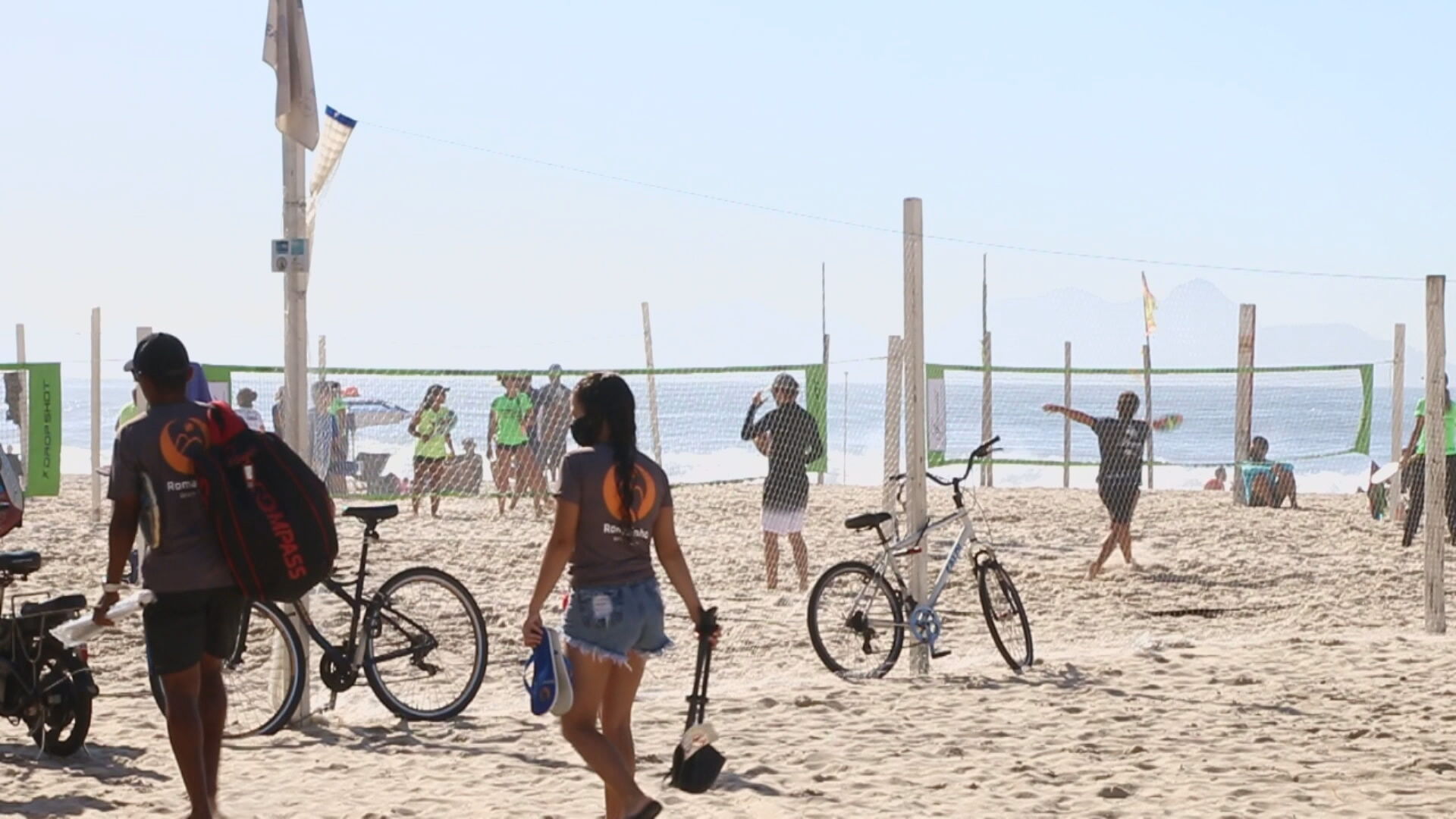 Banhistas no Rio de Janeiro (25 de abril 21)