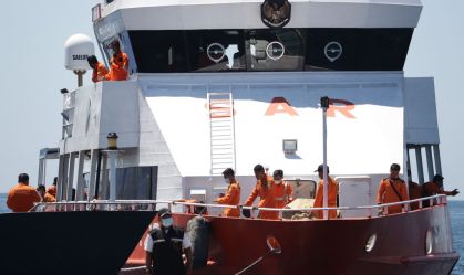 Buscas submarino Indonésia