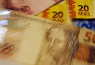 Fitch não prevê grau de investimento ao Brasil no curto prazo, diz diretora