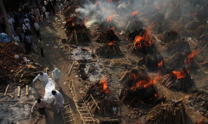 Mundo está no meio da pior crise de Covid-19 até agora; não precisava ser assim