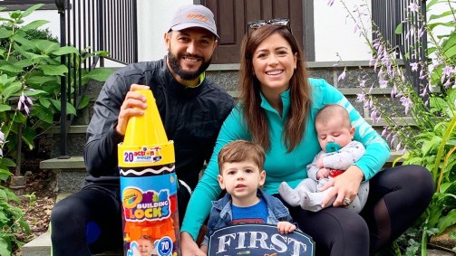 Chloe Melas, Brian Mazza e os dois filhos querem ajudar os outros com a história
