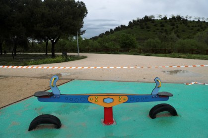 Playground infantil fechado em Madri por causa do novo coronavírus
