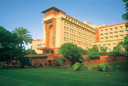 O luxuoso hotel Ashok, em Nova Delhi