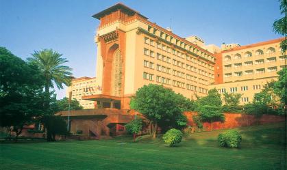 Hotel de luxo na Índia se transforma em centro de saúde para juízes com Covid-19