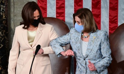 Kamala Harris e Nancy Pelosi